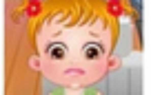 可爱宝贝手臂骨折