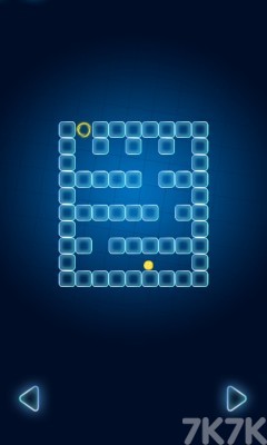 《小球寻找出口》游戏截图1 《小球寻找出口》游戏截图1