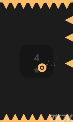 《躲避尖刺》游戏截图2 《躲避尖刺》游戏截图2