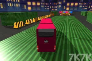 《停靠警用大巴车》游戏截图4 《停靠警用大巴车》游戏截图4