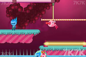 《闪翼双星无敌版》游戏截图3