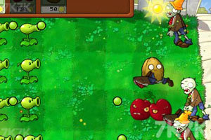 《植物大战僵尸变态版》游戏截图3