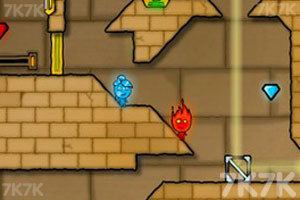 《森林冰火人2无敌版》游戏截图1 《森林冰火人2无敌版》游戏截图1