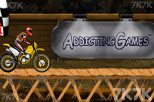 《特技摩托》游戏截图1 《特技摩托》游戏截图1