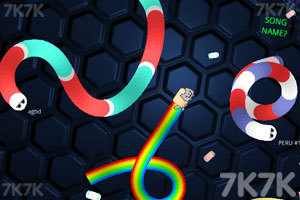 《蛇蛇大作战炫酷版》游戏截图1 《蛇蛇大作战炫酷版》游戏截图1