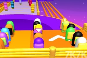 《太空趣味淘汰赛》游戏截图1