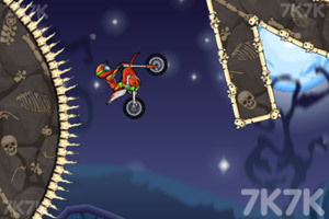 《摩托障碍挑战赛6》游戏截图1 《摩托障碍挑战赛6》游戏截图1