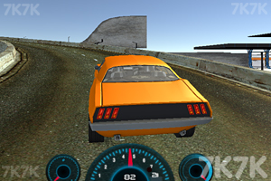 《障碍赛车特技》游戏截图3