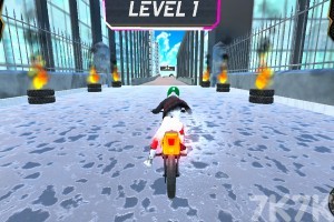 《城市摩托车竞赛》游戏截图1 《城市摩托车竞赛》游戏截图1