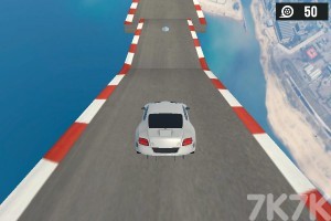 《特技赛车手》游戏截图3