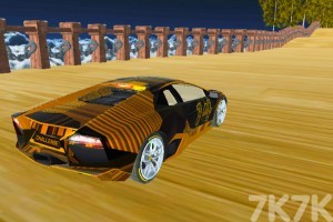 《越野四驱特技赛》游戏截图1 《越野四驱特技赛》游戏截图1