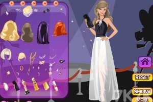 《明星装扮》游戏截图1 《明星装扮》游戏截图1