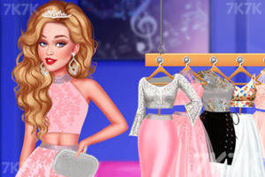 《百变的时尚茜茜》游戏截图1 《百变的时尚茜茜》游戏截图1