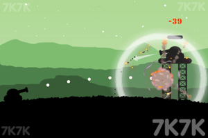 《坦克间大战》游戏截图1 《坦克间大战》游戏截图1