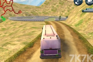 《客车越野模拟驾驶》游戏截图3 《客车越野模拟驾驶》游戏截图3