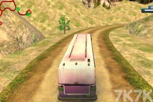 《客车越野模拟驾驶》游戏截图1 《客车越野模拟驾驶》游戏截图1