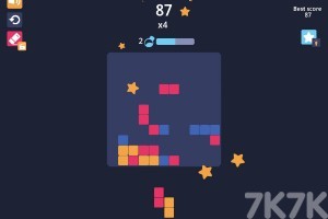 《方块融合》游戏截图3 《方块融合》游戏截图3