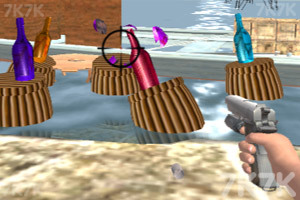 《酒瓶大射击》游戏截图1 《酒瓶大射击》游戏截图1