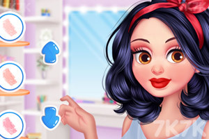 《校园潮流女生》游戏截图3 《校园潮流女生》游戏截图3