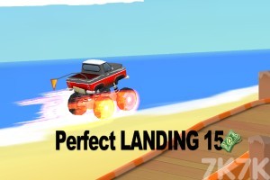 《无尽的赛车狂奔》游戏截图1 《无尽的赛车狂奔》游戏截图1