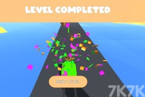 《彩色坦克冲刺》游戏截图3 《彩色坦克冲刺》游戏截图3