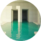 梦核公园泳池